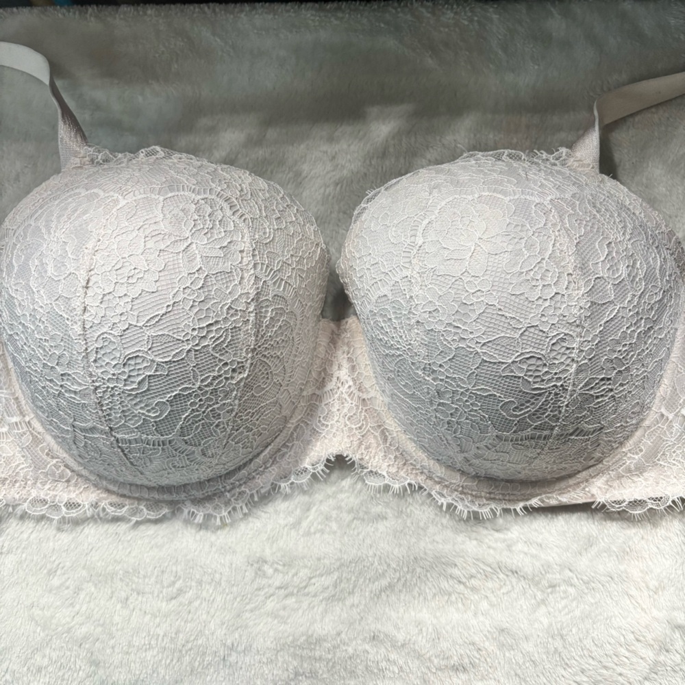 Victoria’s Secret bra